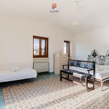 Villa Alida By Vivimy Andrano